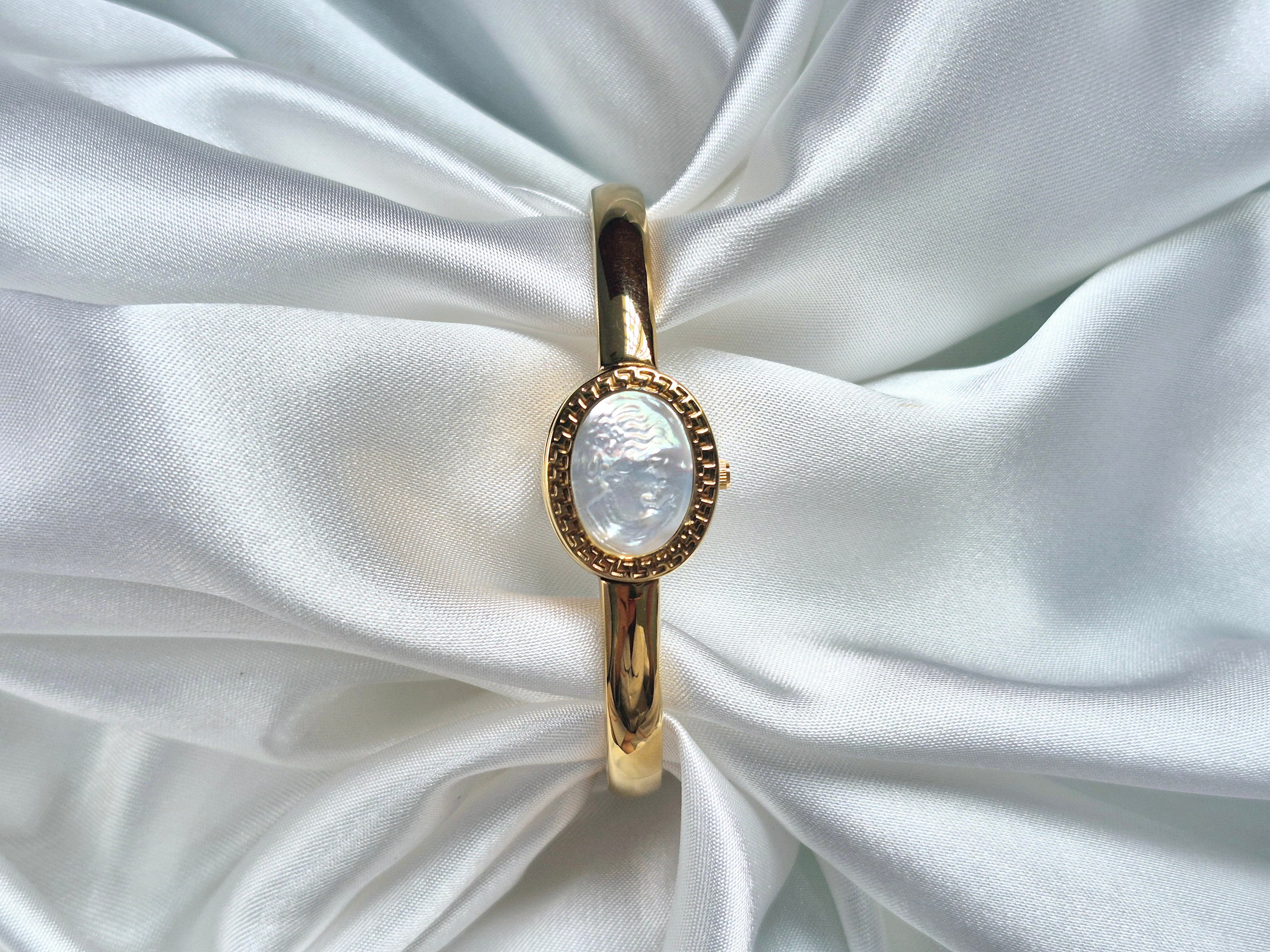 Pearl Cameo Italia Vintage Bangle Watch – Mother of Pearl Queen Cameo – Gold Tone Jewelry Watch